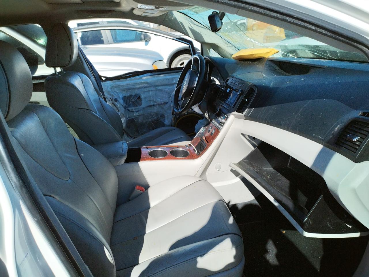 Photo 5 from auction – 2010 TOYOTA VENZA with VIN 4T3BA3BB9AU009640