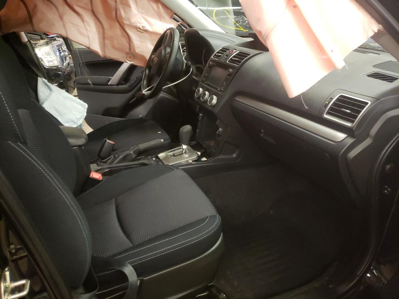 Photo 5 from auction – 2017 SUBARU FORESTER 2 with VIN JF2SJABC7HH569588