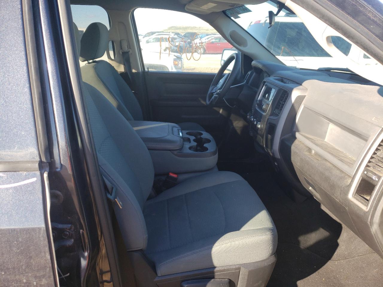 Photo 5 from auction – 2016 RAM 1500 ST with VIN 1C6RR7FTXGS296870