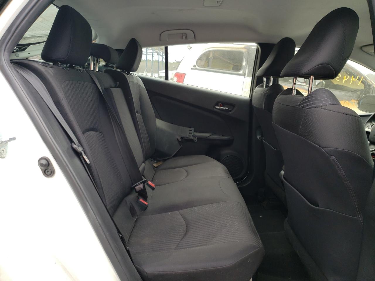 Photo 6 from auction – 2016 TOYOTA PRIUS with VIN JTDKBRFU3G3004828