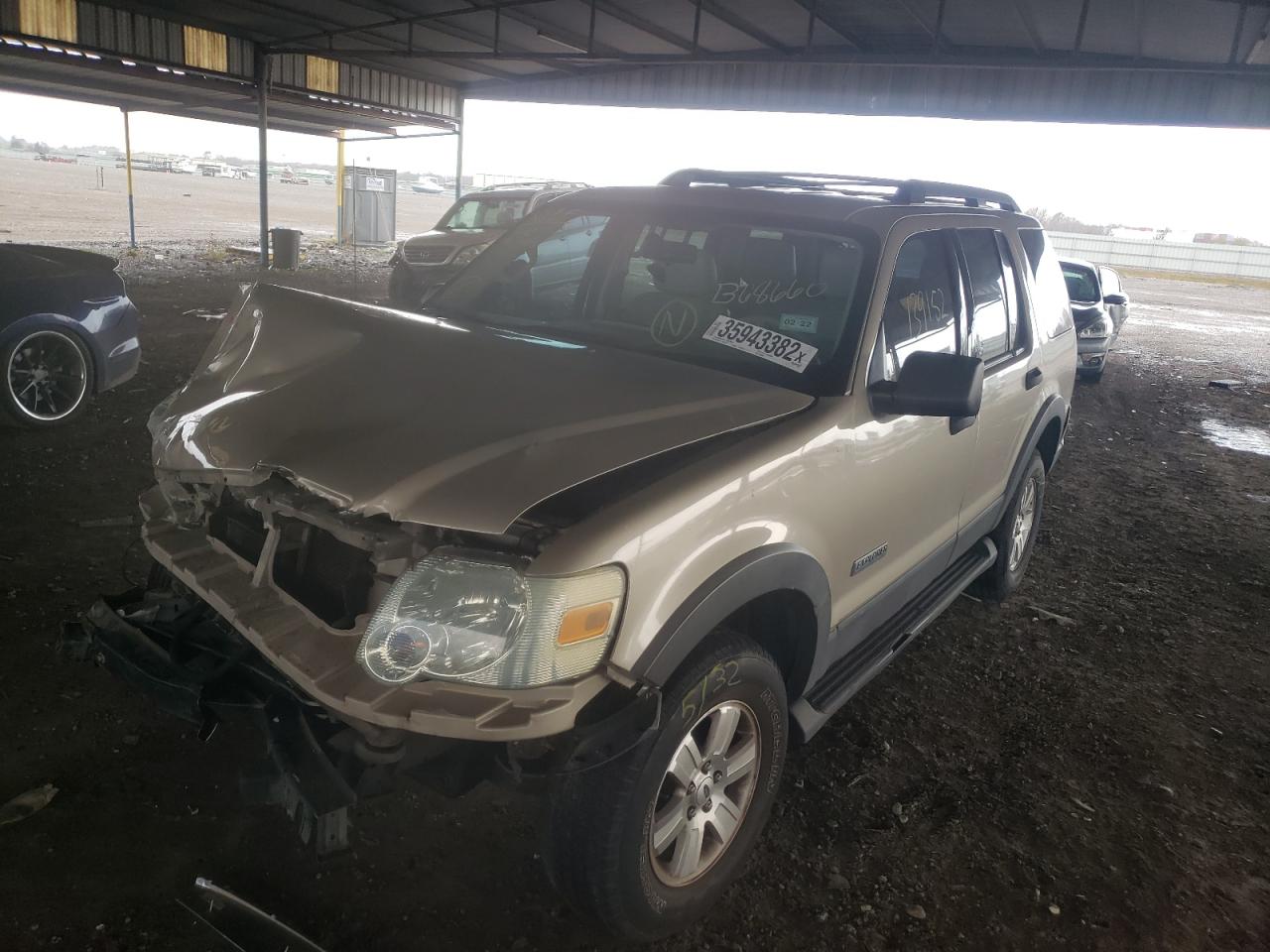Photo 2 from auction – 2006 FORD EXPLORER X with VIN 1FMEU63E06UB68660