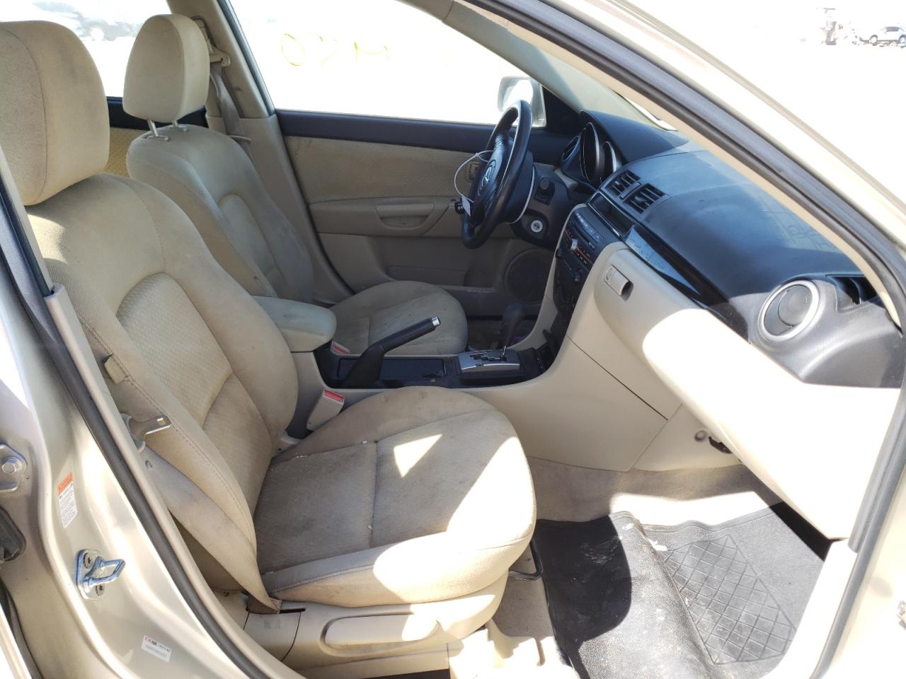 Photo 5 from auction – 2006 MAZDA 3 I with VIN JM1BK32F161545665