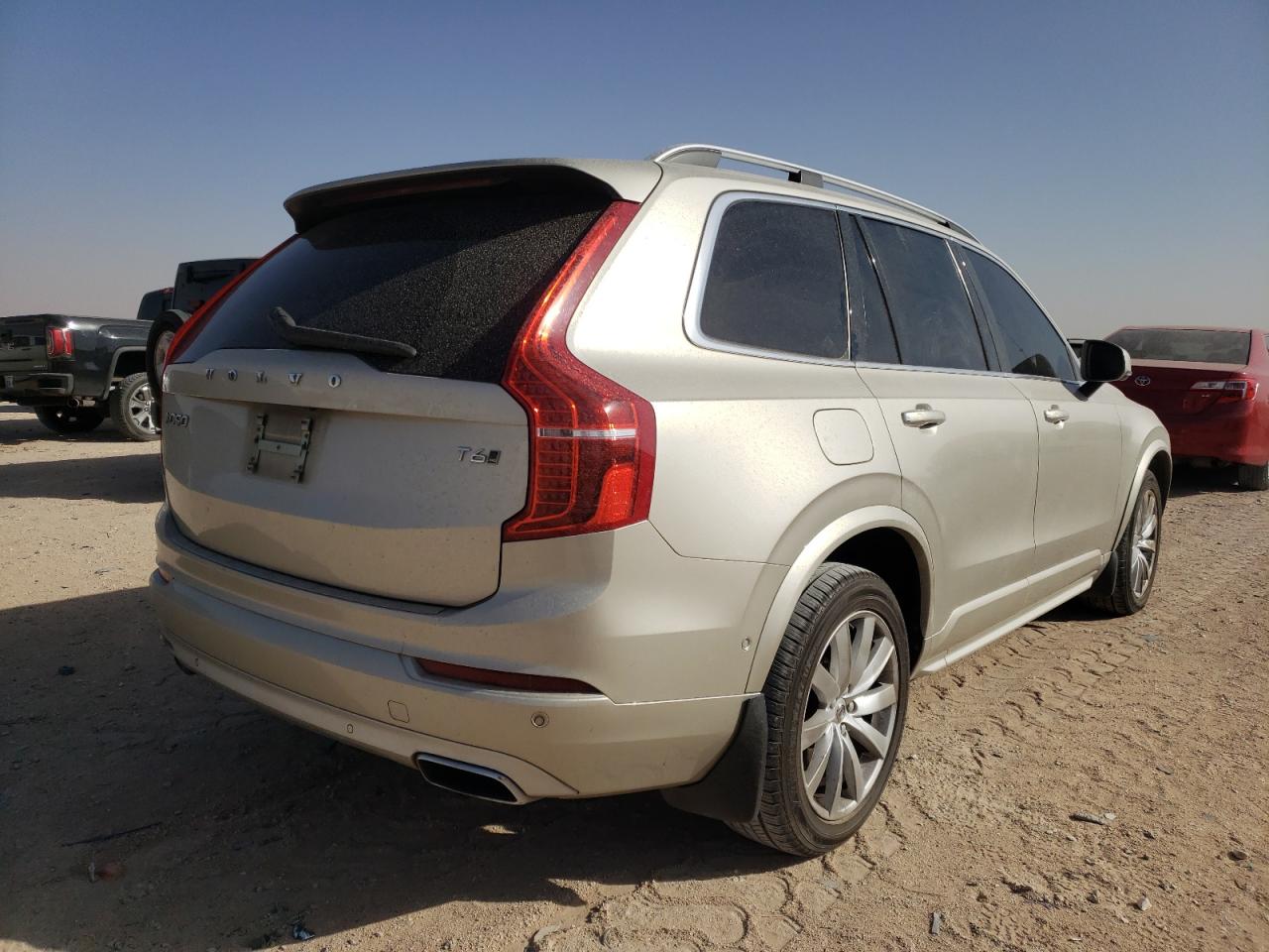Photo 4 from auction – 2016 VOLVO XC90 T6 with VIN YV4A22PK0G1019957