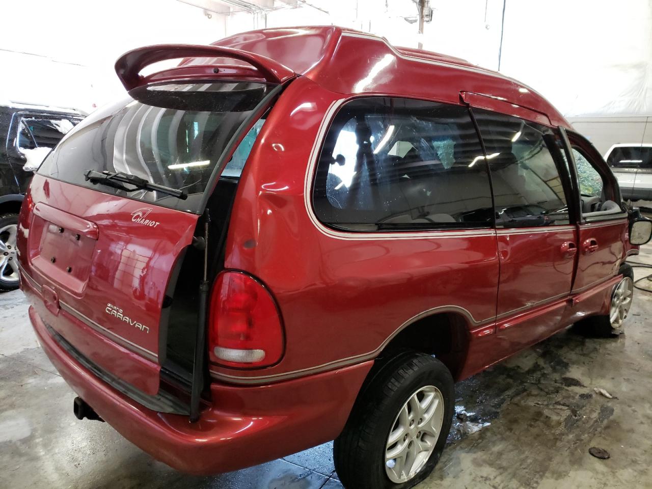 Foto 4 de la subasta – 2000 DODGE GRAND CARA con VIN 1B4GP44R4YB689192