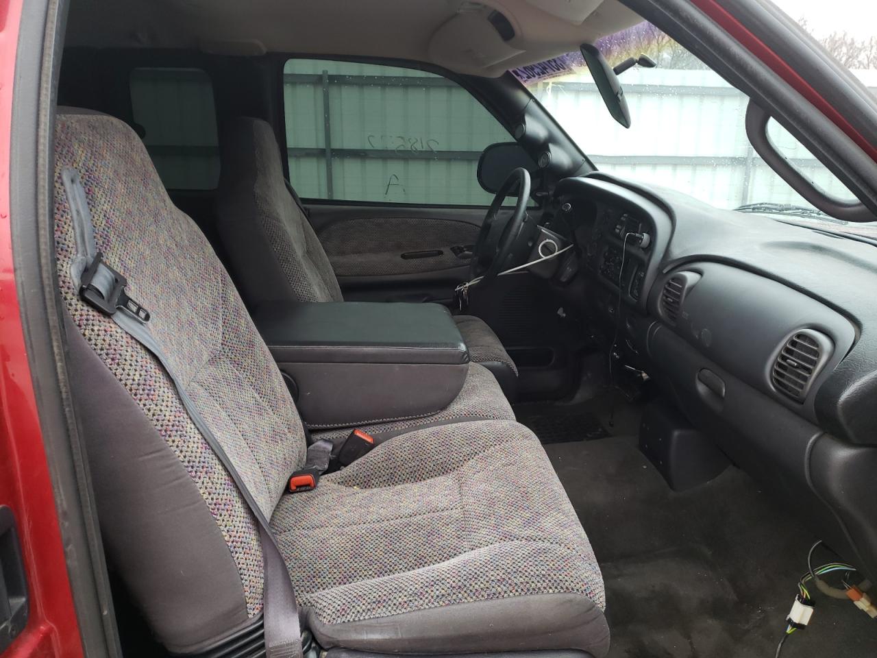 Photo 5 from auction – 1998 DODGE RAM 2500 with VIN 1B7KC2369WJ184160