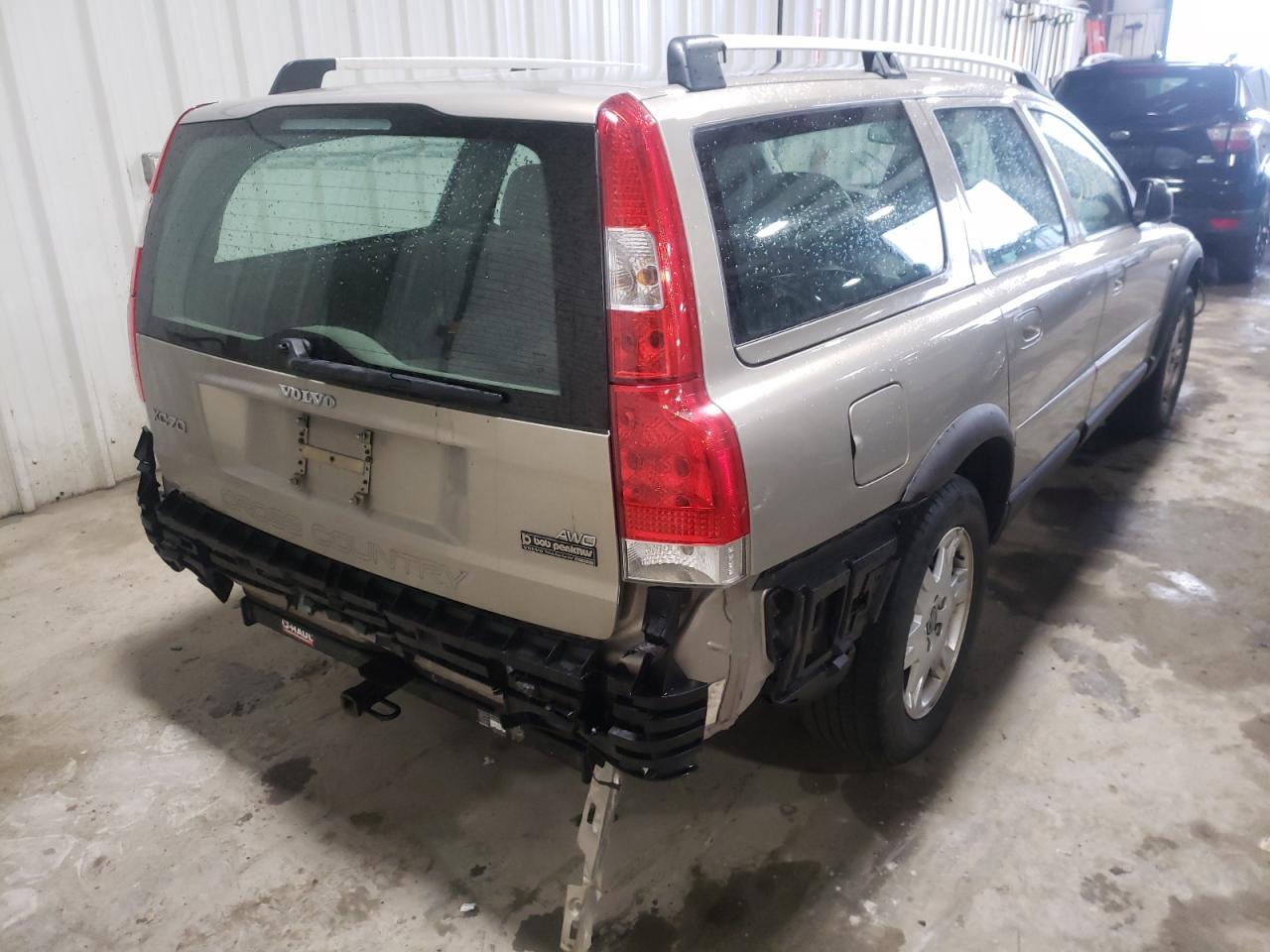 Photo 4 from auction – 2005 VOLVO XC70 with VIN YV1SZ592351191442