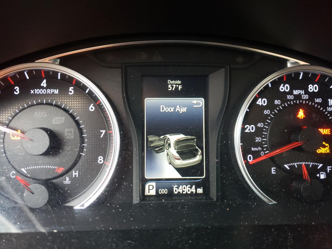 Photo 8 from auction – 2015 TOYOTA CAMRY LE with VIN 4T1BF1FK2FU993908