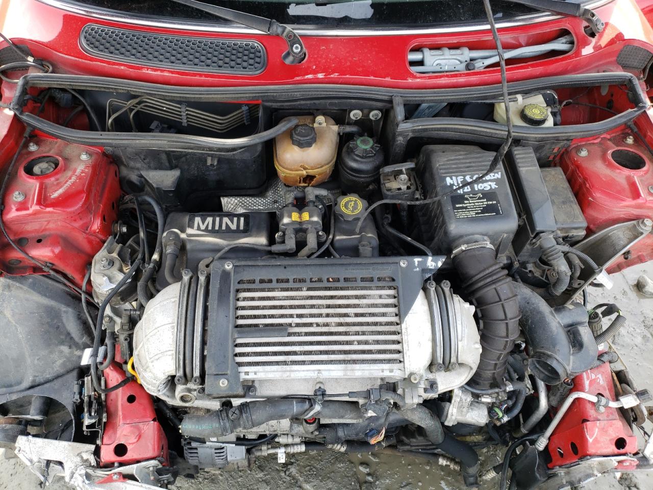 Photo 7 from auction – 2006 MINI COOPER S with VIN WMWRE33546TJ40090
