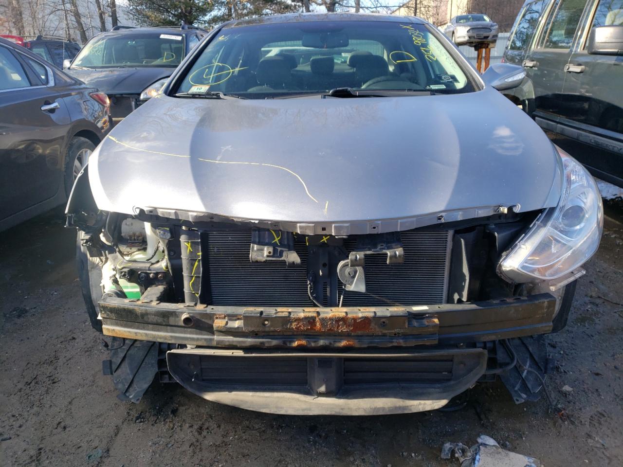 Photo 9 from auction – 2014 HYUNDAI SONATA HYB with VIN KMHEC4A4XEA112582