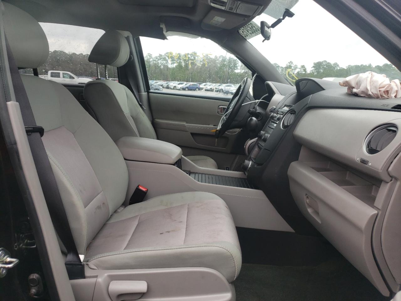 Photo 5 from auction – 2015 HONDA PILOT SE with VIN 5FNYF3H3XFB030831