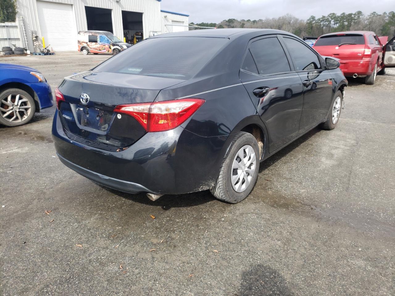 Photo 4 from auction – 2017 TOYOTA COROLLA L with VIN 2T1BURHE5HC818407