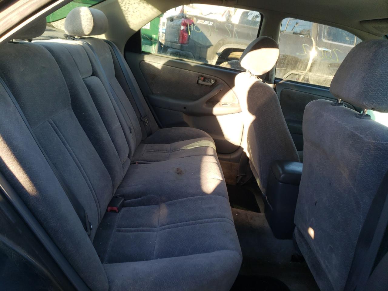 Photo 6 from auction – 1997 TOYOTA CAMRY CE with VIN 4T1BG22K8VU071117