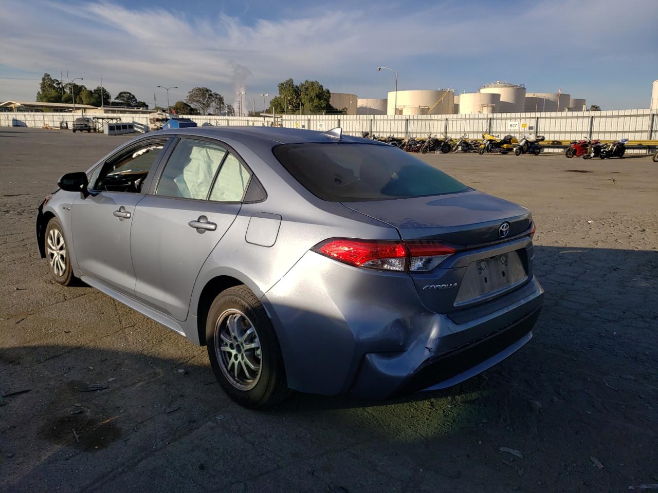 Photo 3 from auction – 2021 TOYOTA COROLLA LE with VIN JTDEAMDE2MJ008472