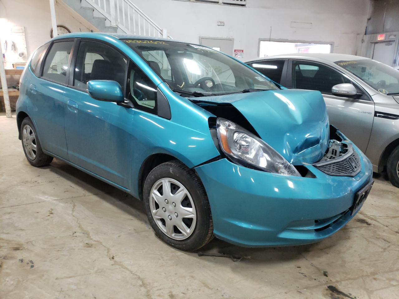 HONDA FIT 2013 with VIN JHMGE8H3XDC051652 - Photo from auction