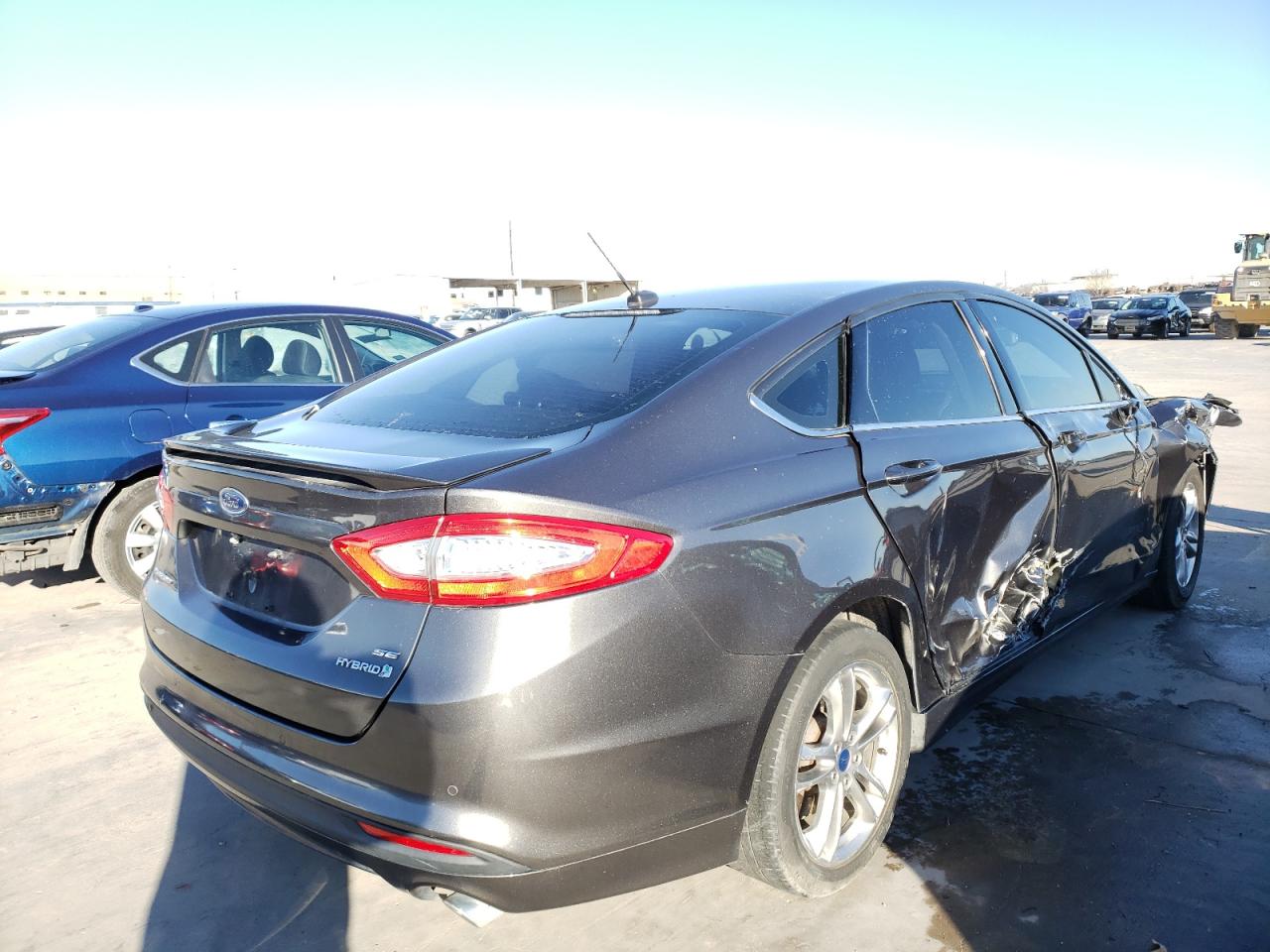 Photo 4 from auction – 2015 FORD FUSION SE with VIN 3FA6P0LU1FR215745