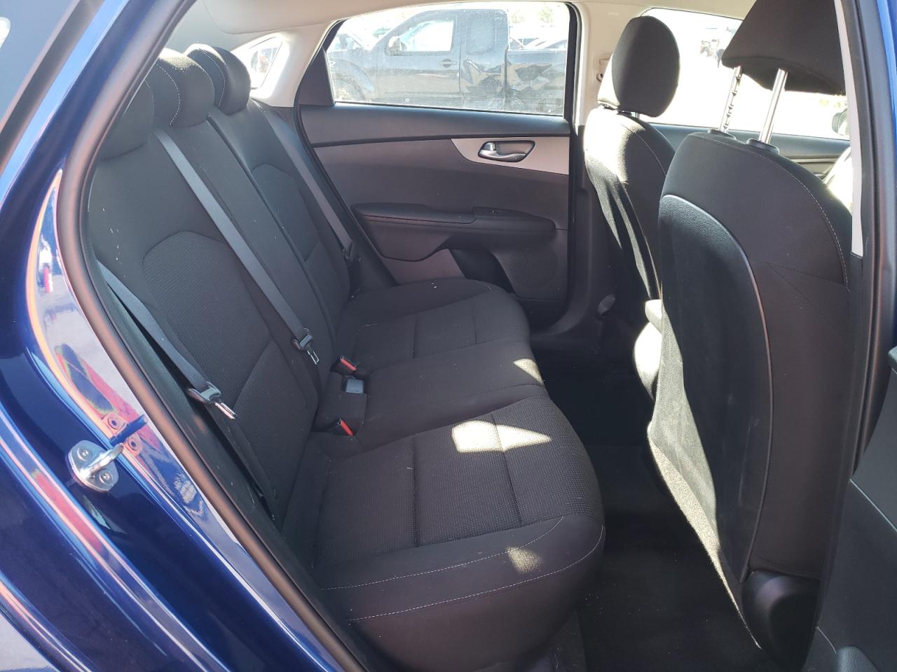 Photo 6 from auction – 2021 KIA FORTE FE with VIN 3KPF24AD9ME265462