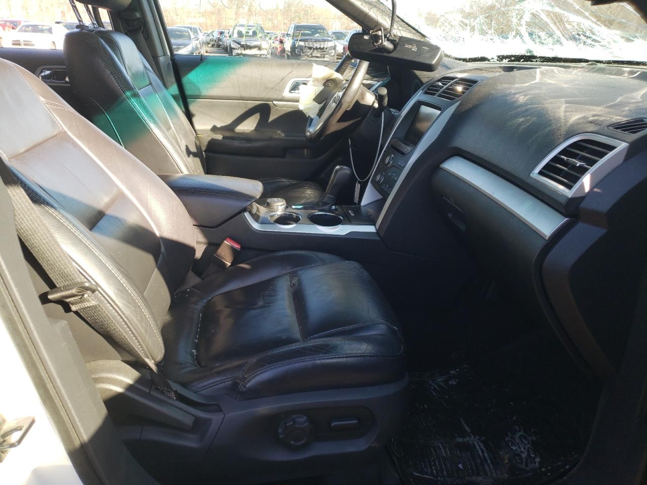 Photo 5 from auction – 2012 FORD EXPLORER X with VIN 1FMHK8D81CGA46293
