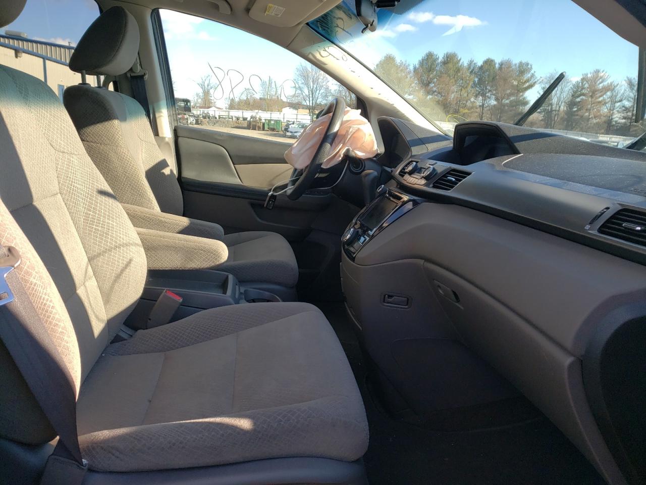 Photo 5 from auction – 2014 HONDA ODYSSEY EX with VIN 5FNRL5H4XEB041604