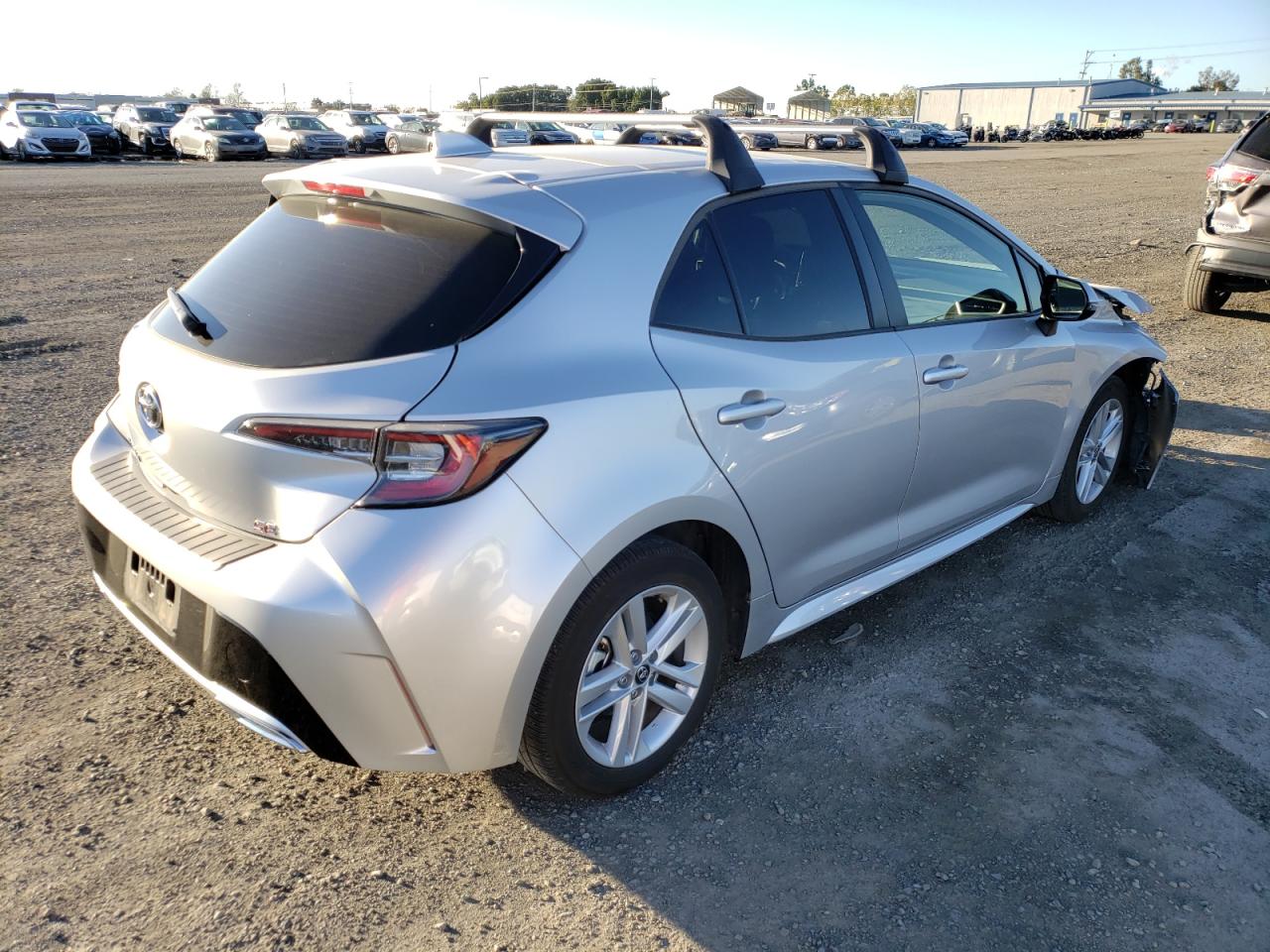 Photo 4 from auction – 2021 TOYOTA COROLLA SE with VIN JTND4MBE3M3119084