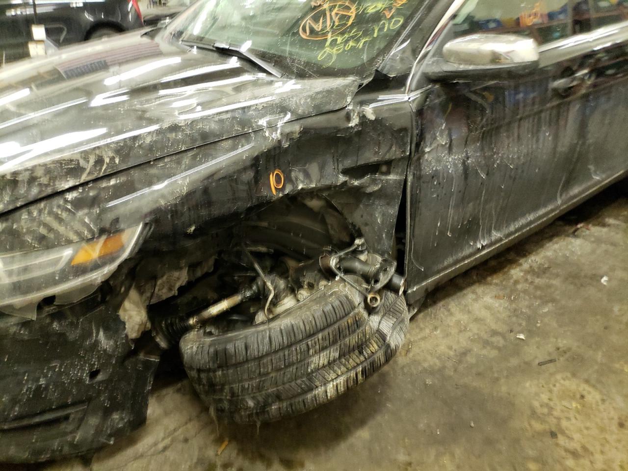 Photo 9 from auction – 2015 FORD TAURUS LIM with VIN 1FAHP2F82FG127703