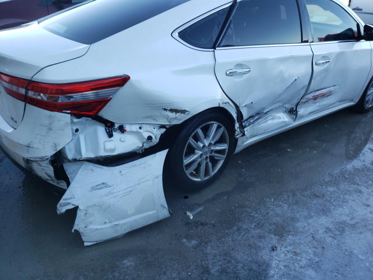 Photo 9 from auction – 2014 TOYOTA AVALON BAS with VIN 4T1BK1EBXEU102159