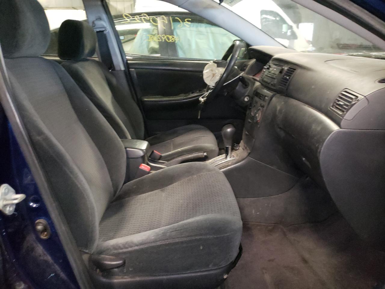 Photo 5 from auction – 2006 TOYOTA COROLLA CE with VIN 1NXBR32E86Z721379