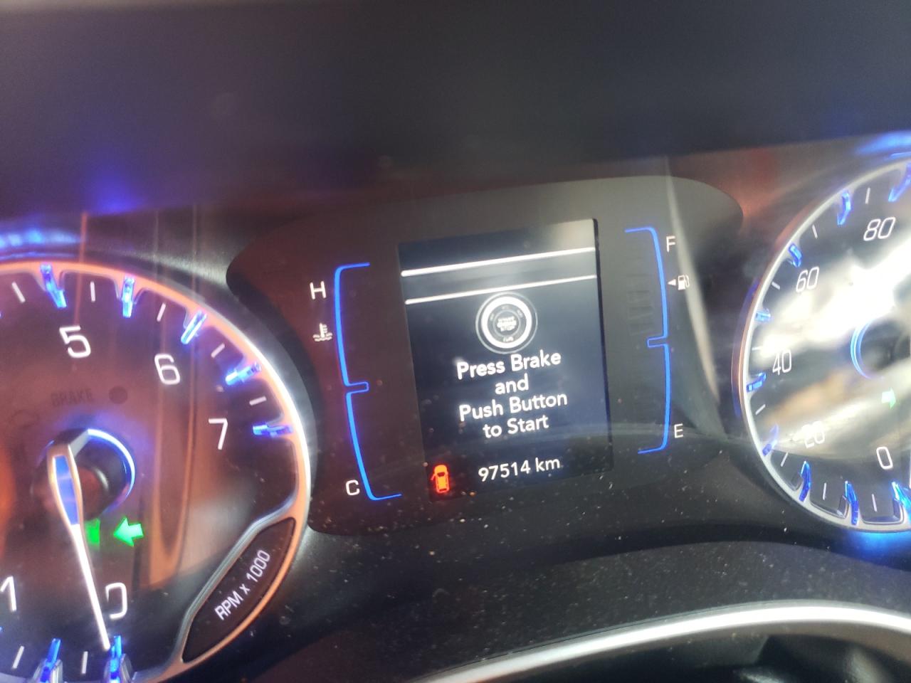 Photo 8 from auction – 2018 CHRYSLER PACIFICA T with VIN 2C4RC1BG0JR139454
