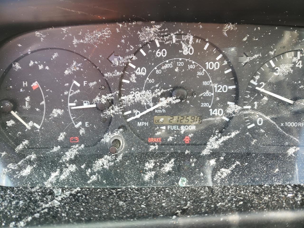 Photo 8 from auction – 2000 TOYOTA CAMRY CE with VIN 4T1BG22K9YU007463
