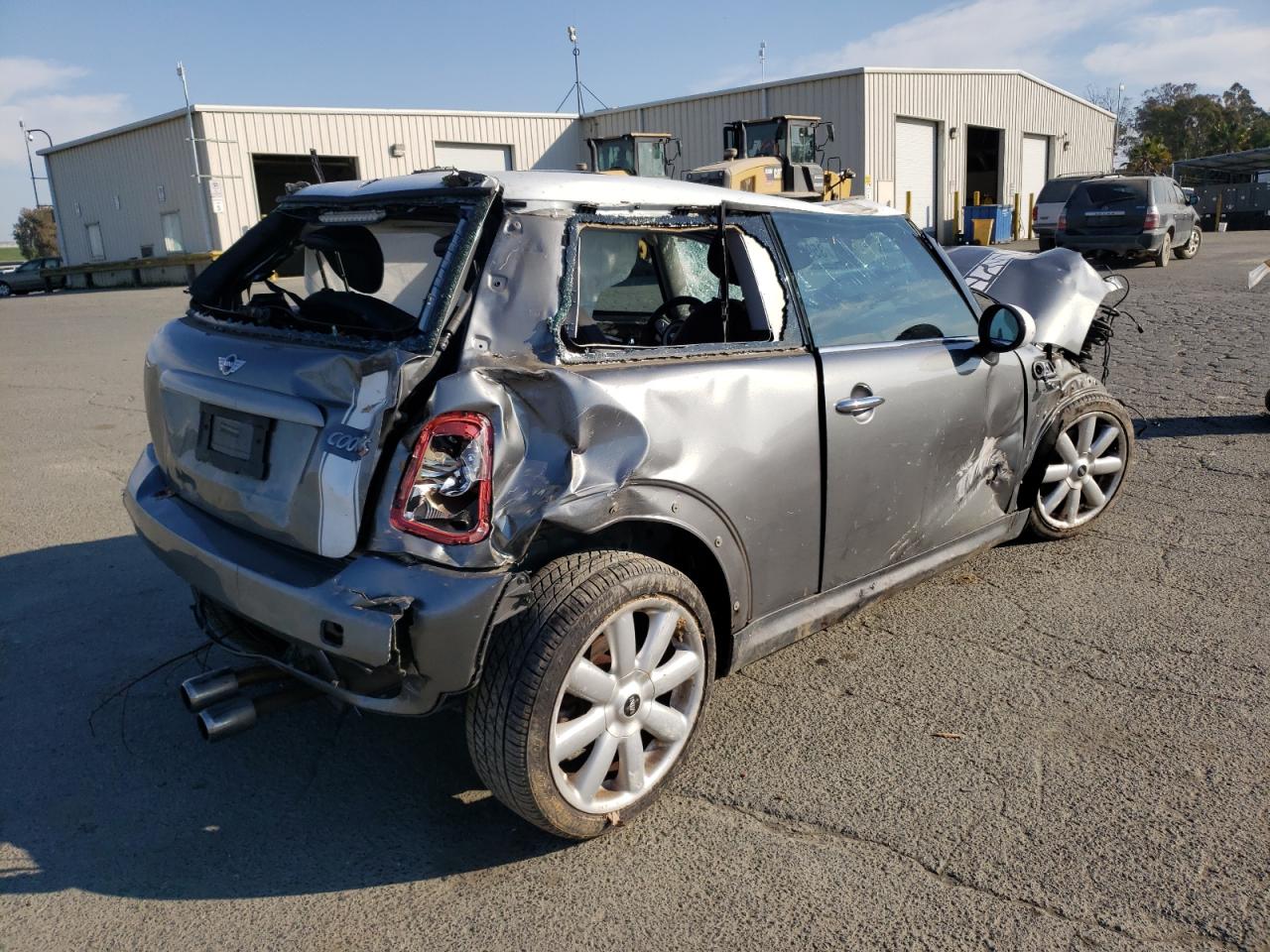 Фото 4 с аукциона – 2008 MINI COOPER S с VIN WMWMF73568TV39004