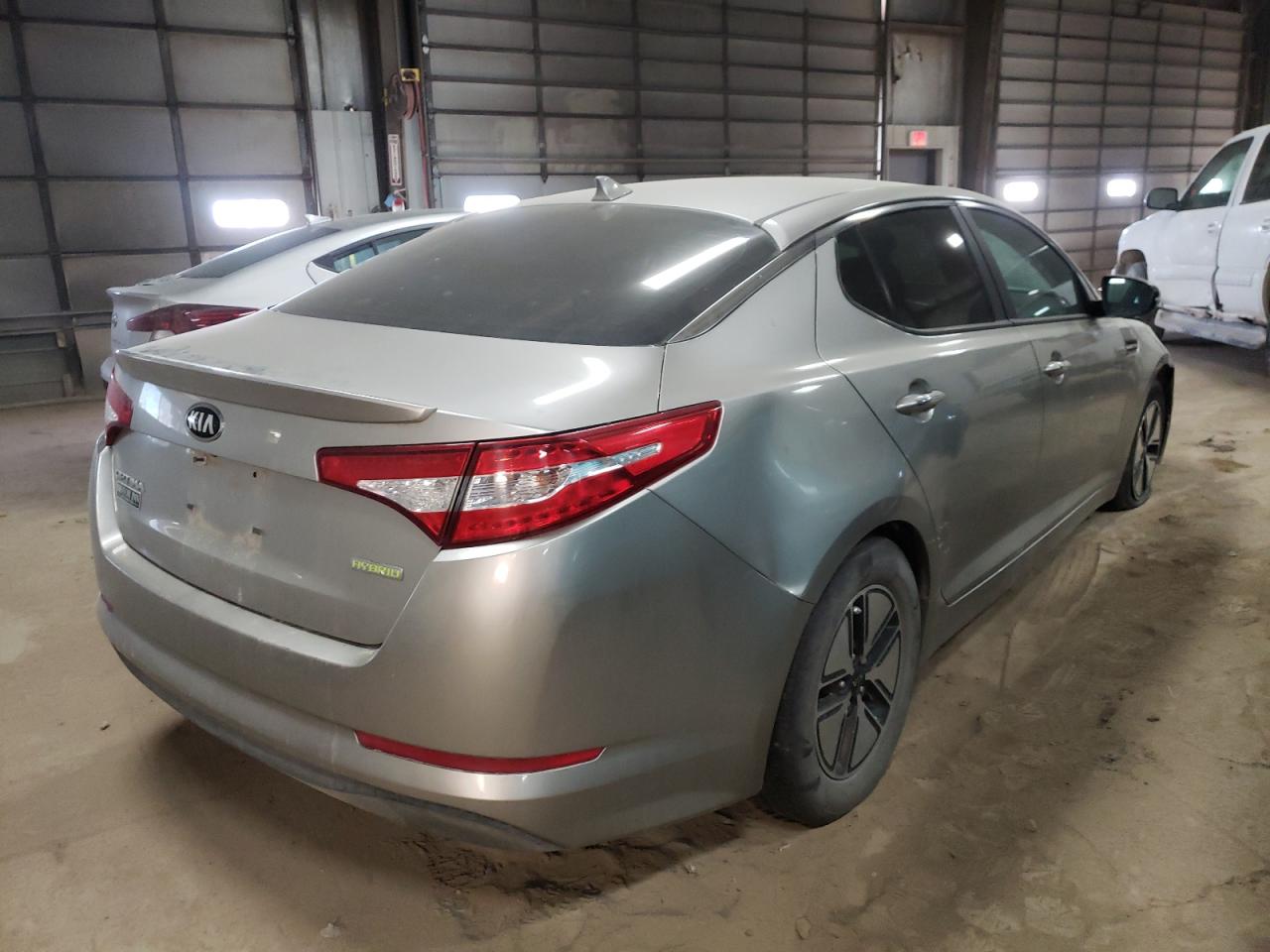 Photo 4 from auction – 2013 KIA OPTIMA HYB with VIN KNAGM4AD7D5053361