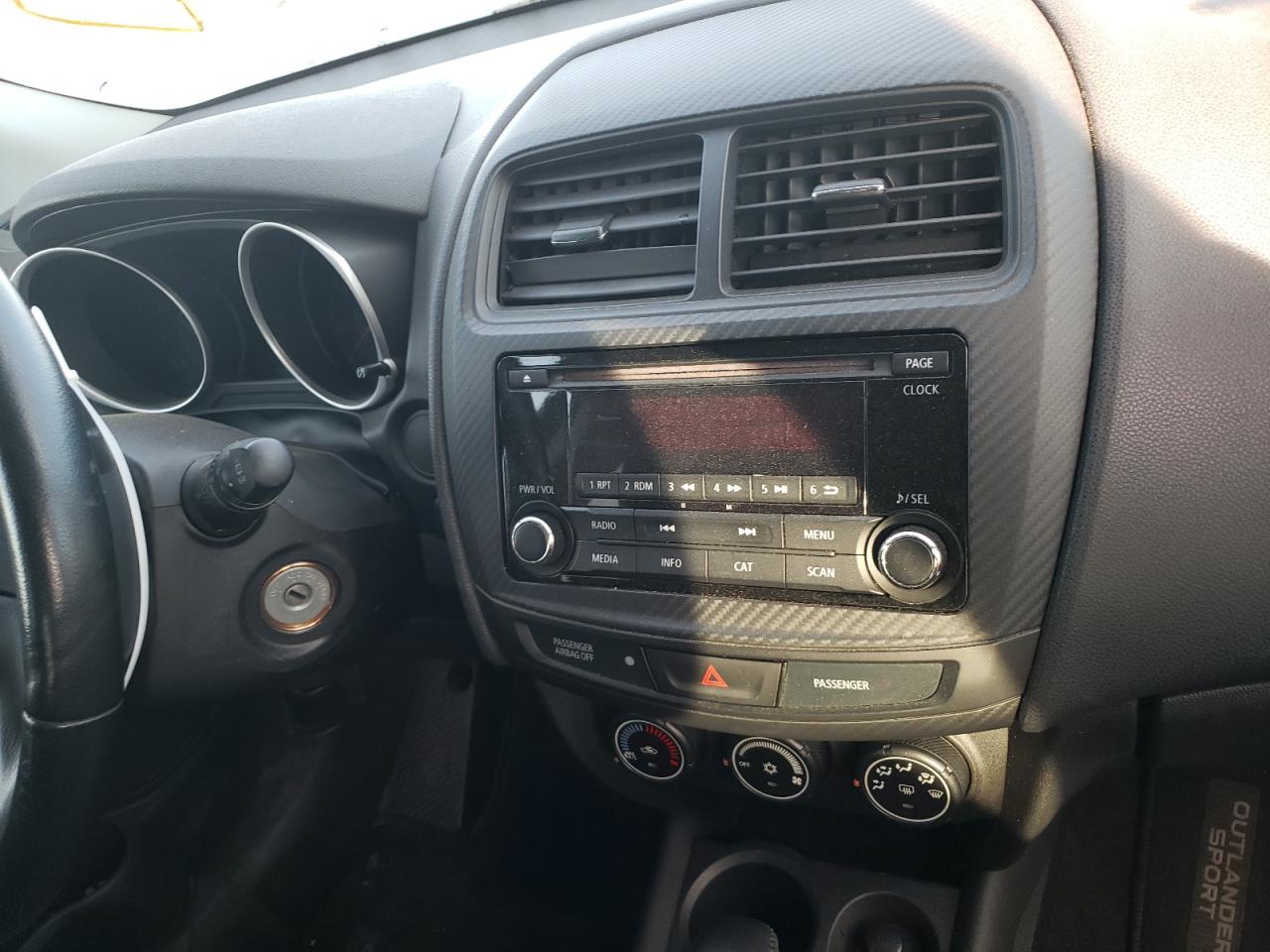 Photo 9 from auction – 2015 MITSUBISHI OUTLANDER with VIN 4A4AP3AU6FE058881