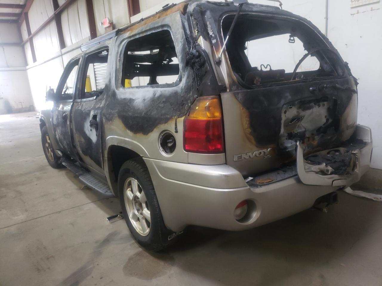 Photo 3 from auction – 2003 GMC ENVOY XL with VIN 1GKET16S936135544