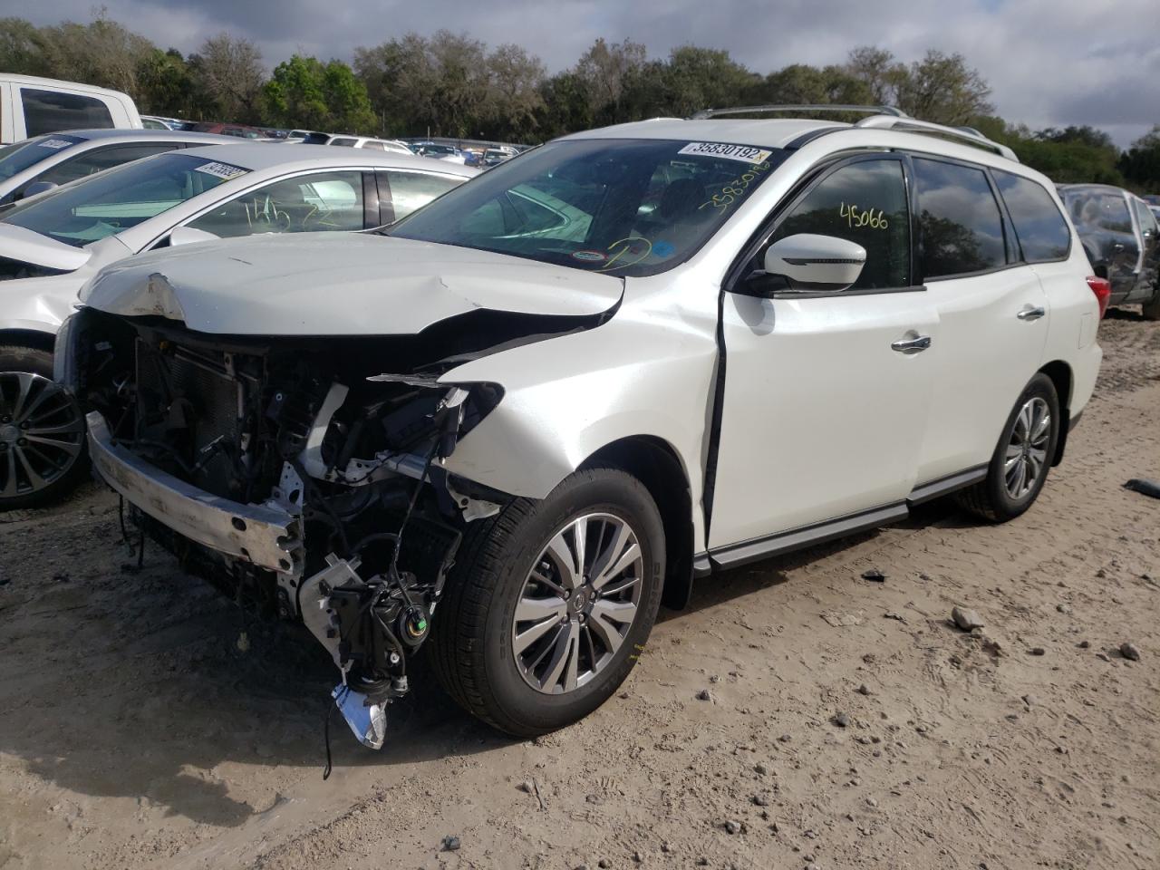 Photo 2 from auction – 2019 NISSAN PATHFINDER with VIN 5N1DR2MN5KC612569