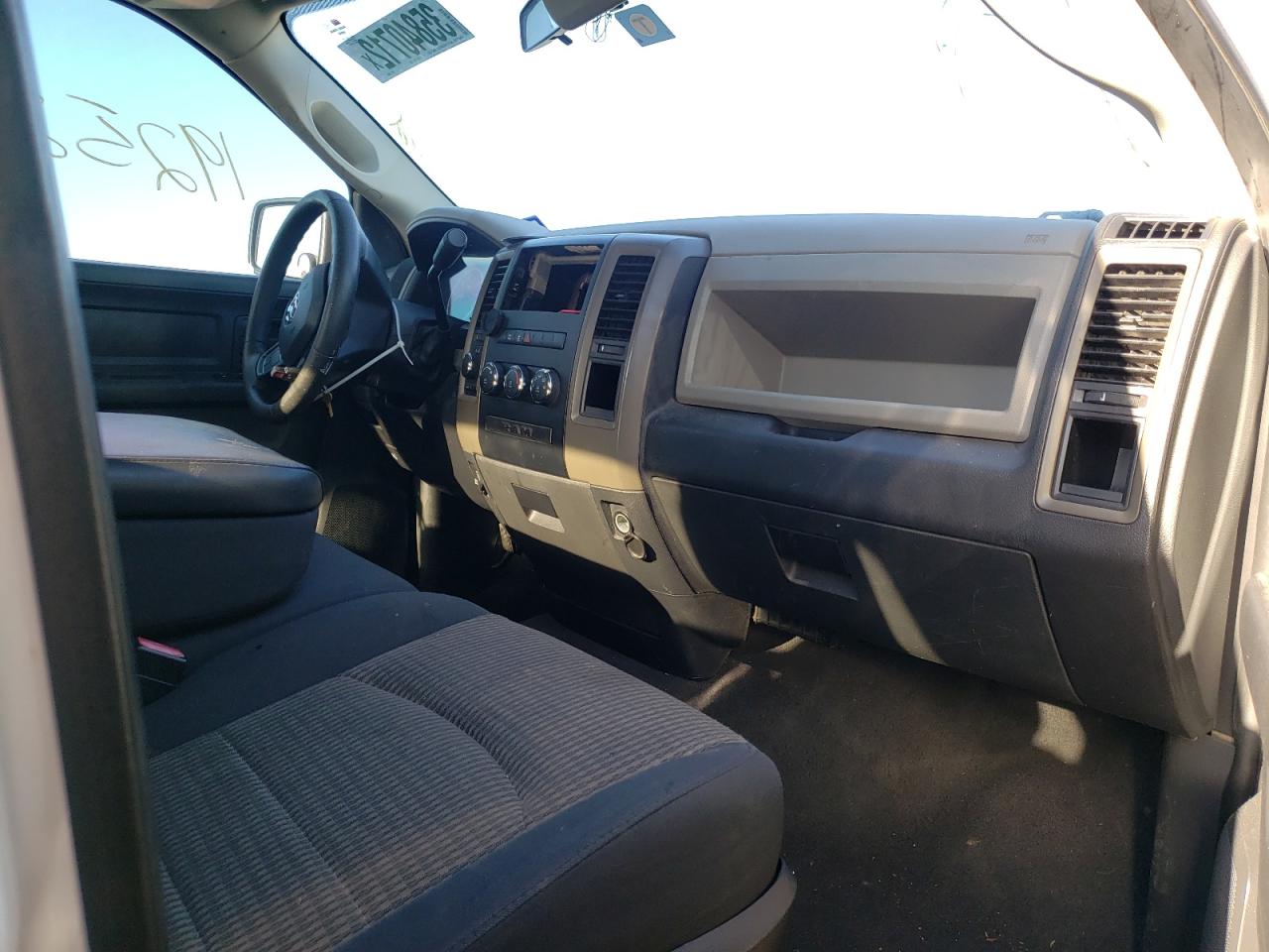 Photo 5 from auction – 2012 DODGE RAM 1500 S with VIN 1C6RD7FT4CS140400