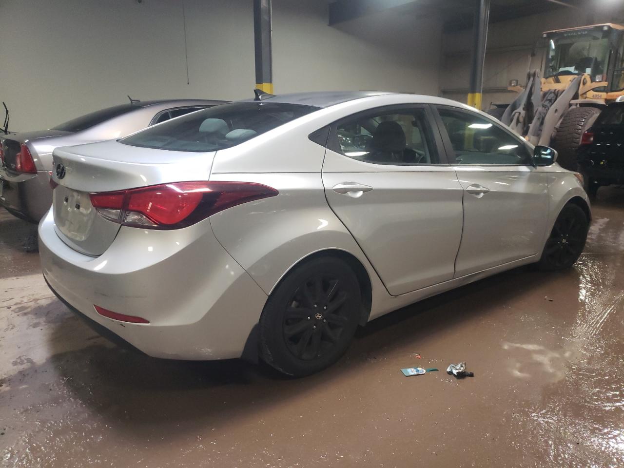 Photo 4 from auction – 2016 HYUNDAI ELANTRA SE with VIN KMHDH4AE2GU519092