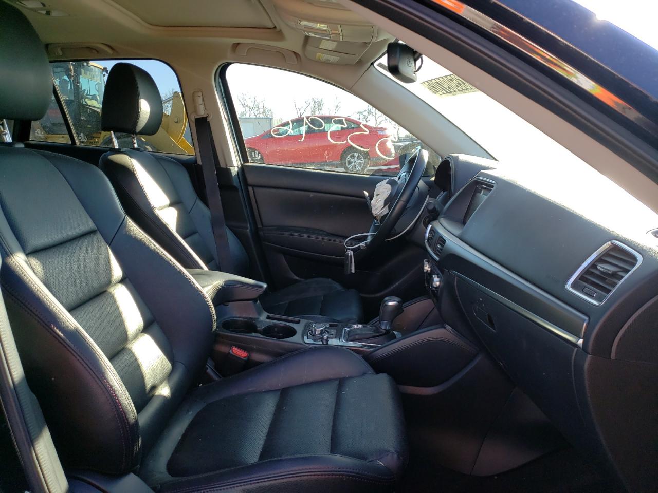 Photo 5 from auction – 2016 MAZDA CX-5 GT with VIN JM3KE2DY4G0797098