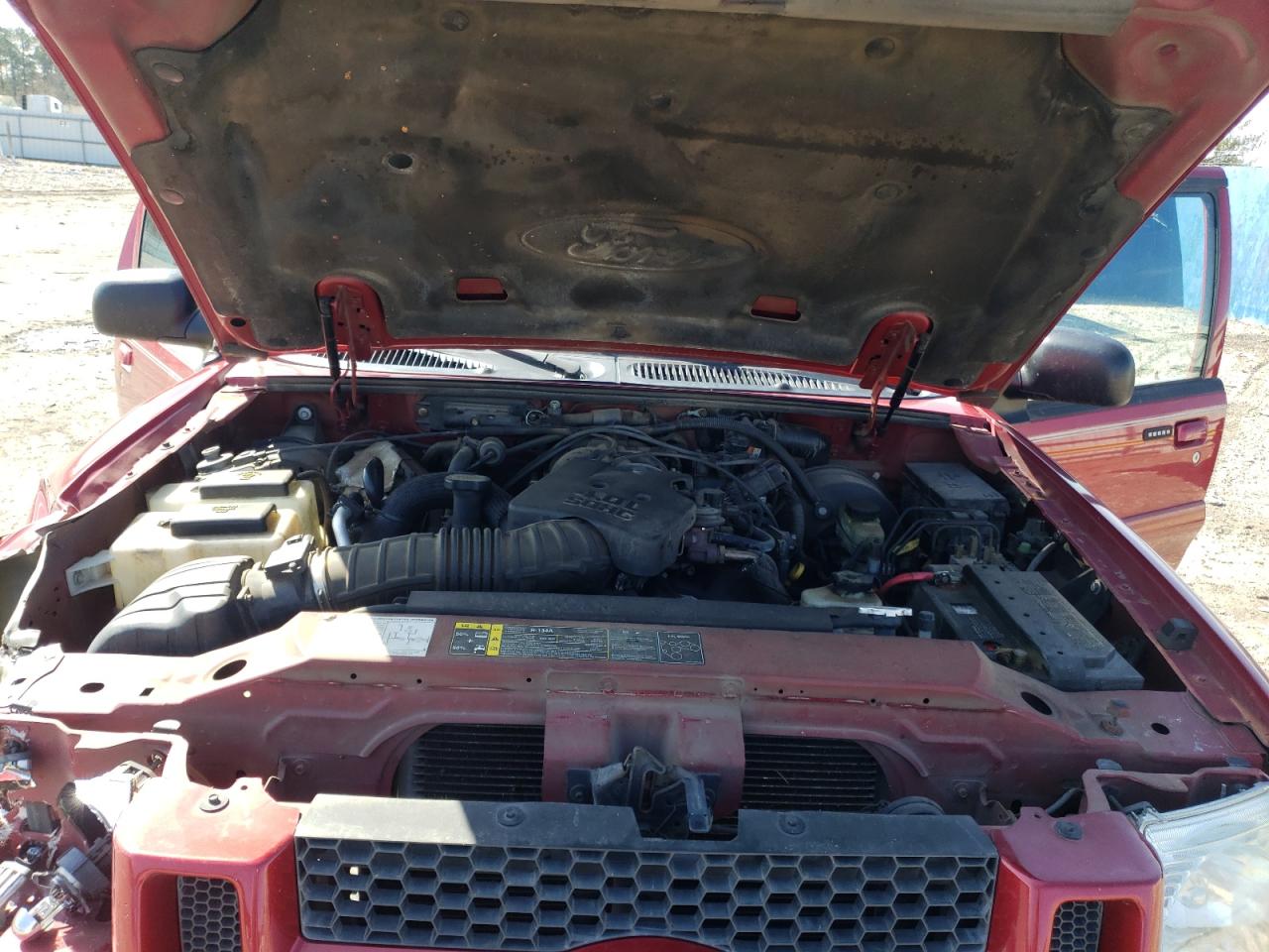 Photo 7 from auction – 2004 FORD EXPLORER S with VIN 1FMZU67K64UA97592