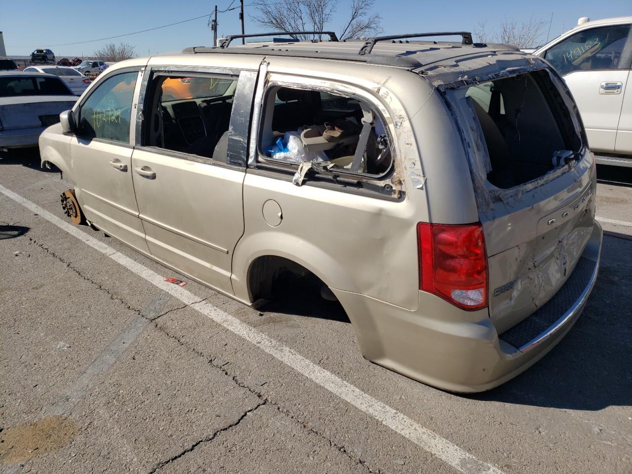 Photo 3 from auction – 2014 DODGE GRAND CARA with VIN 2C4RDGCG4ER120779