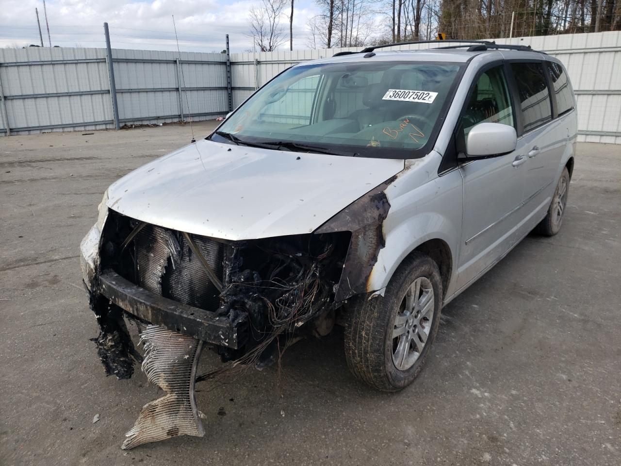 Photo 2 from auction – 2010 DODGE GRAND CARA with VIN 2D4RN5DX6AR430266