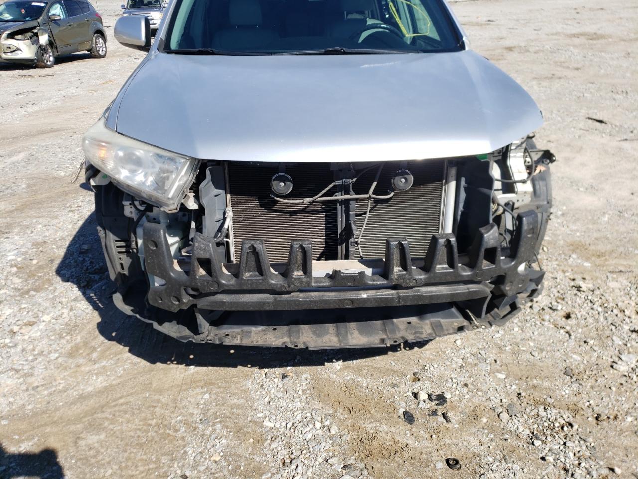 Photo 9 from auction – 2011 TOYOTA HIGHLANDER with VIN 5TDZK3EH0BS049183