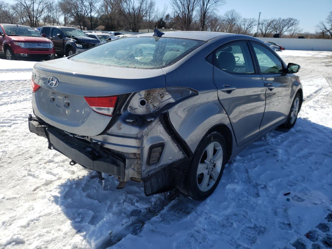 Photo 4 from auction – 2012 HYUNDAI ELANTRA GL with VIN KMHDH4AE3CU358570