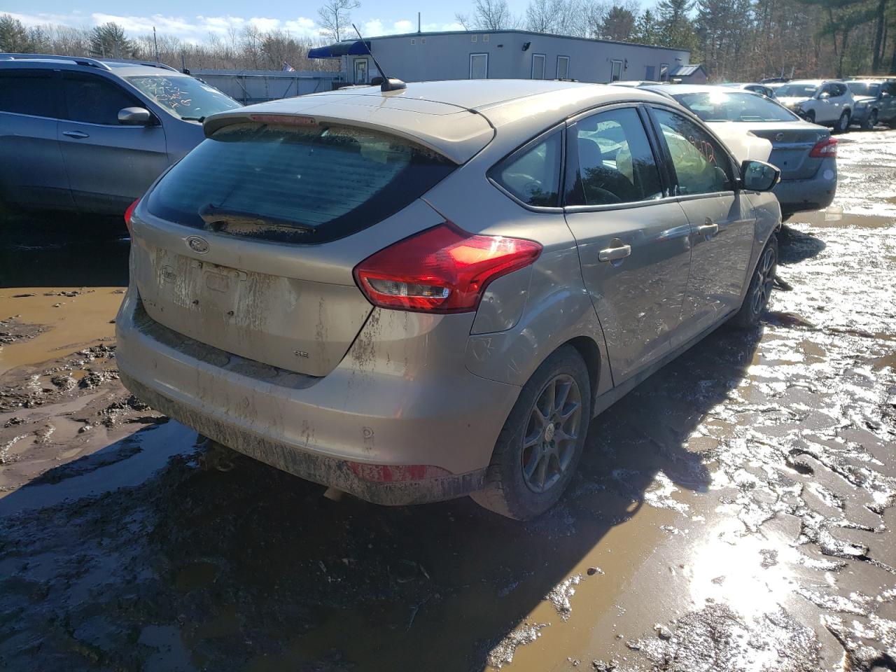 Photo 4 from auction – 2016 FORD FOCUS SE with VIN 1FADP3K29GL228154