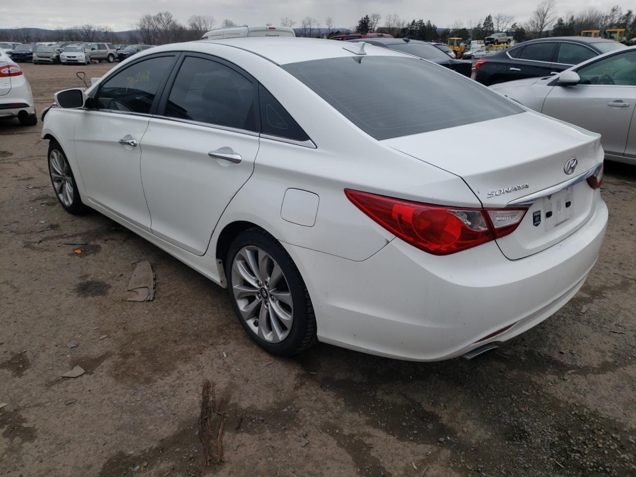 Photo 3 from auction – 2012 HYUNDAI SONATA SE with VIN 5NPEC4AC8CH329453