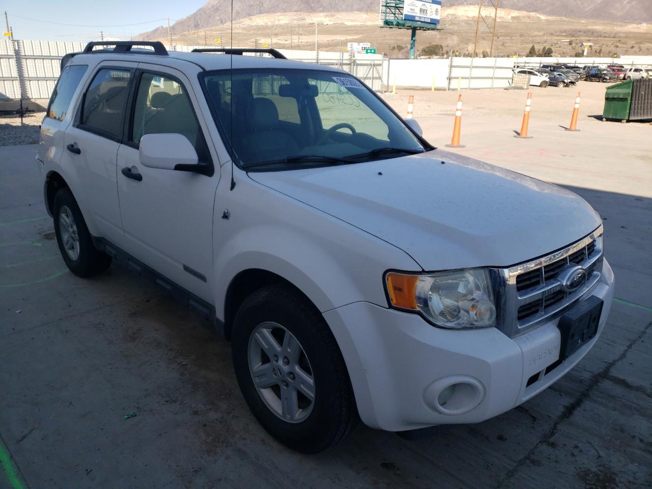 FORD ESCAPE HEV 2008 with VIN 1FMCU59H38KA85094 - Photo from auction