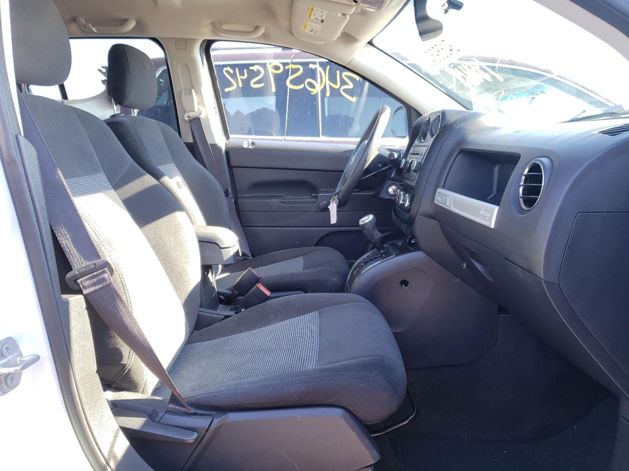 Photo 5 from auction – 2017 JEEP COMPASS SP with VIN 1C4NJCBA0HD186119