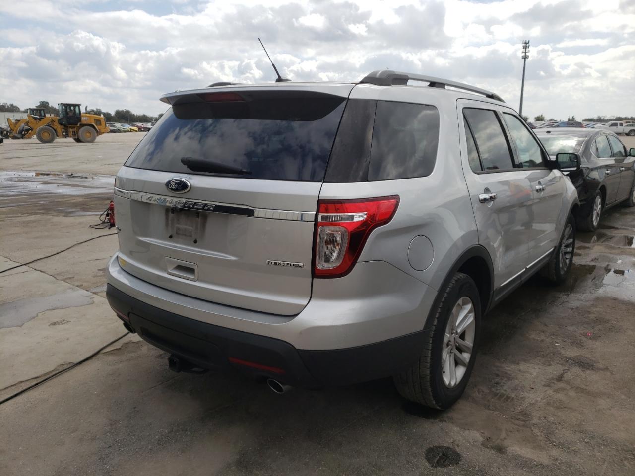 Photo 4 from auction – 2015 FORD EXPLORER X with VIN 1FM5K7D82FGC46083