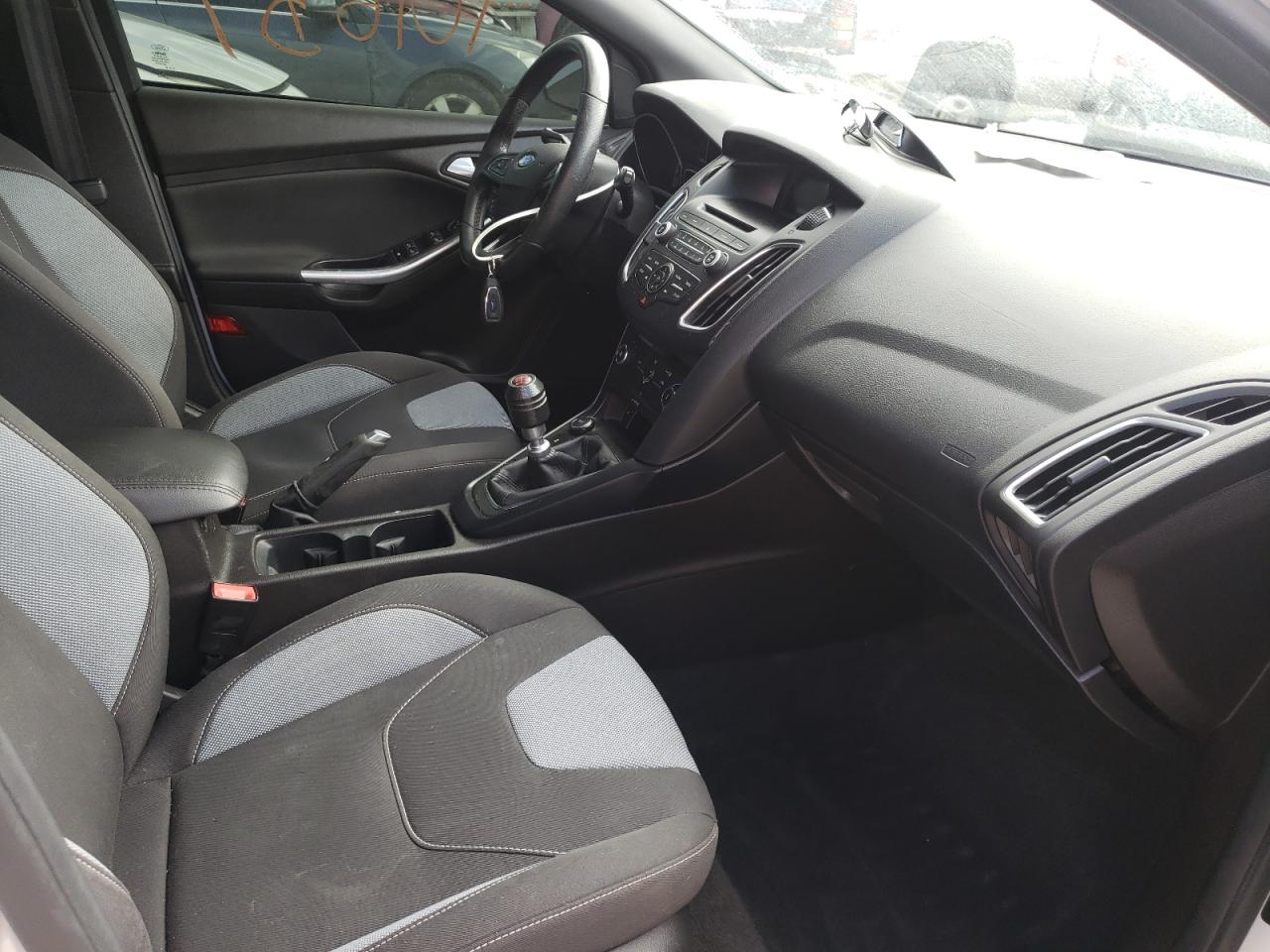 Photo 5 from auction – 2016 FORD FOCUS ST with VIN 1FADP3L9XGL382707