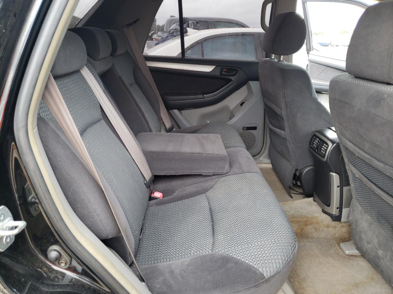 Photo 6 from auction – 2004 TOYOTA 4RUNNER SR with VIN JTEBU14R148018103