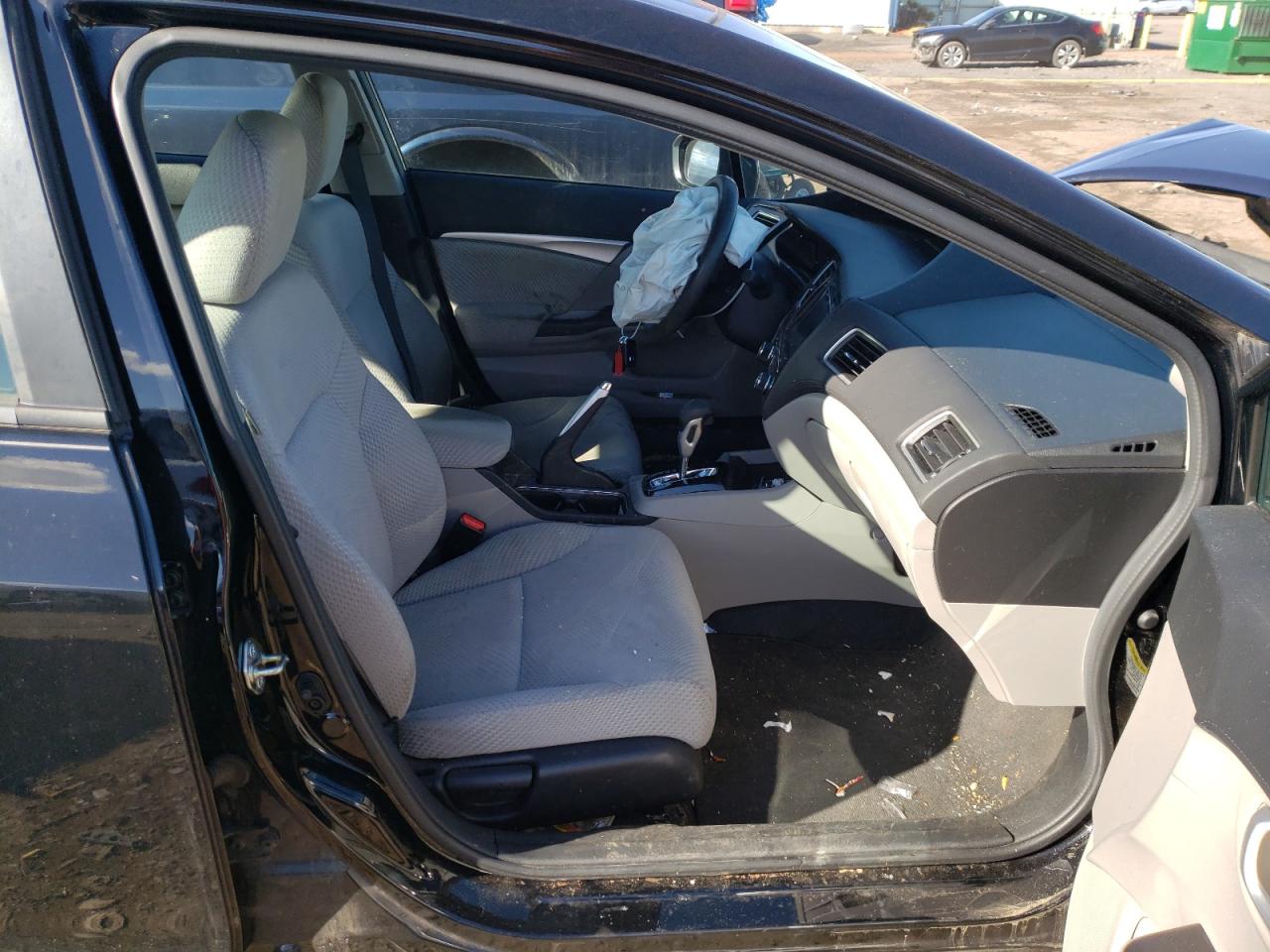 Photo 5 from auction – 2015 HONDA CIVIC HYBR with VIN 19XFB4F20FE200560