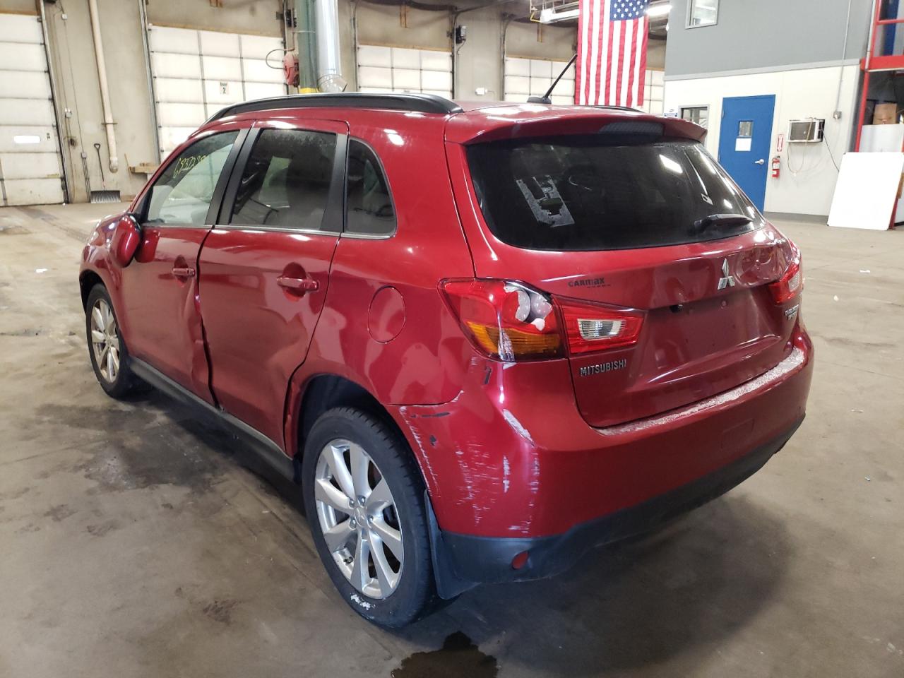 Photo 3 from auction – 2015 MITSUBISHI OUTLANDER with VIN 4A4AP4AU6FE027295